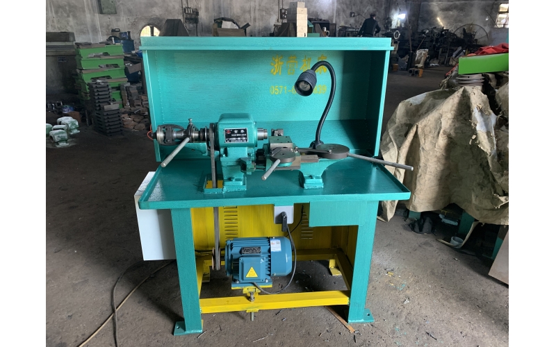 儀表車床的特點和維護(hù)